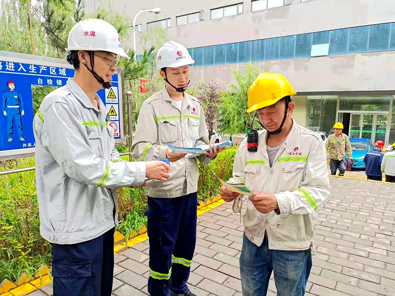 富平公司开展“清静宣传咨询日”运动